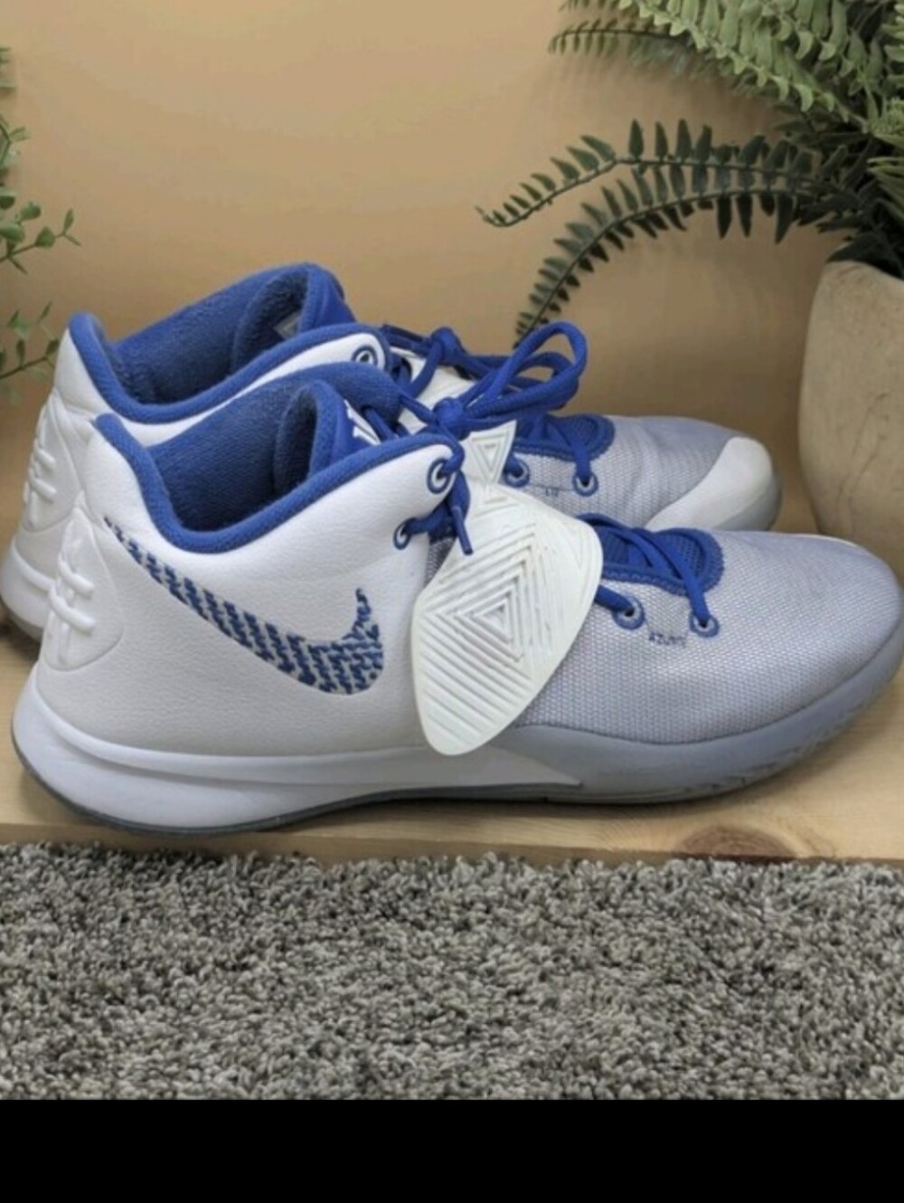 Nike Kyrie Flytrap 3 White Varsity Royal Mens Size 13 Basketball Shoes High